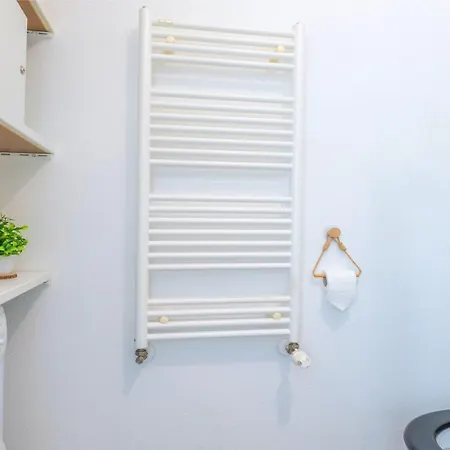 Cosy Studio Avec Terrasse Et Parking Prive Gratuit, Ideal Pour Explorer Lyon Villeurbanne Buitenkant foto