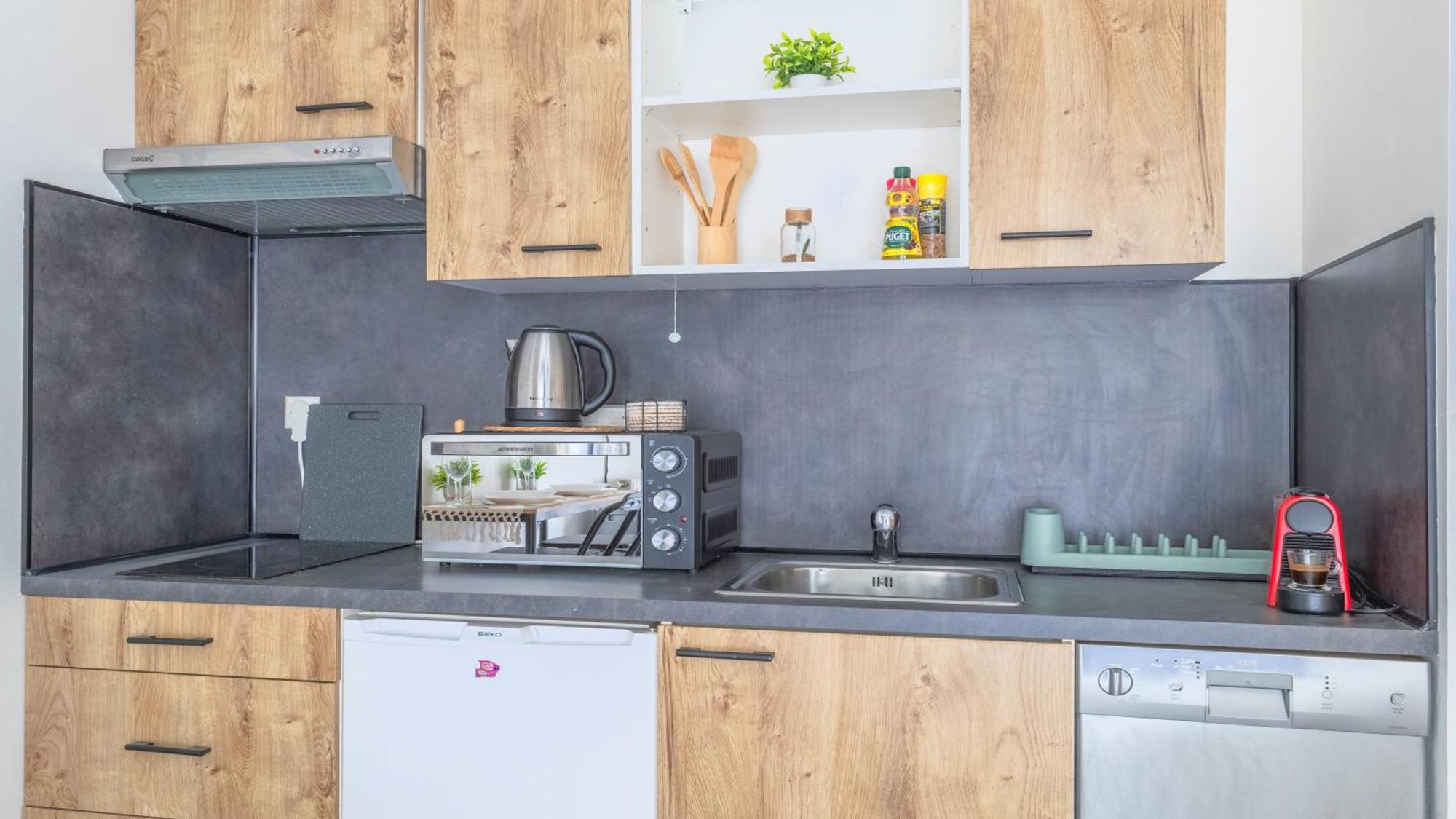 Cosy Avec Terrasse Et Parking Prive Gratuit, Ideal Pour Explorer Lyon Appartement